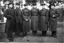 Алексей Панин в компании сослуживцев. Октябрь 1945 гг., Венгрия